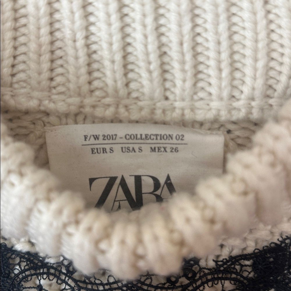 ZARA womans Cream Cable Knit Sweater with Black Lace Appliqué size S - Picture 4 of 4